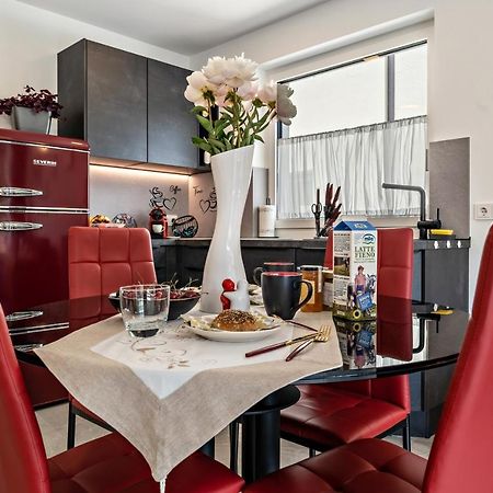 Apartment Il Cuore Rosso Натурно Екстериор снимка